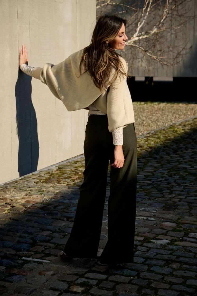 LOLA Beige 